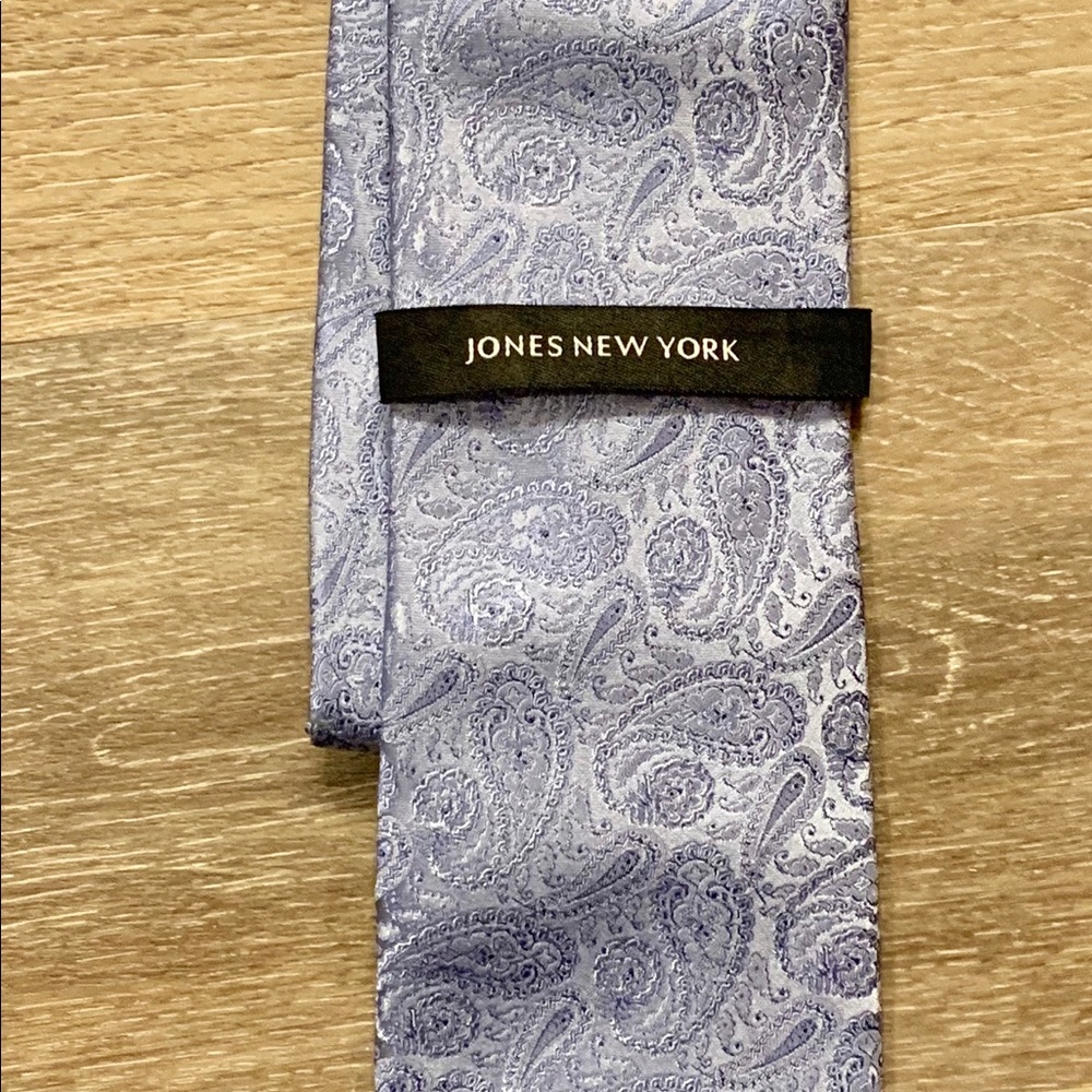 Men’s tie Jones NY NWT